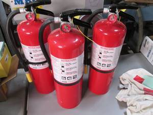 Lot of 3 fire extinguishers...