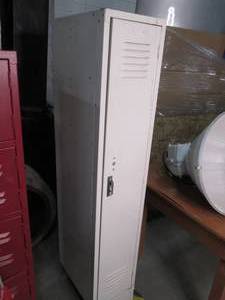 Single Narrow Wall locker with top ...