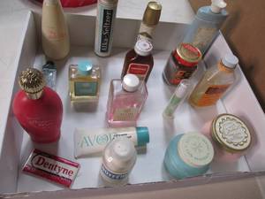 Lot of Vintage Collectible Treasure...