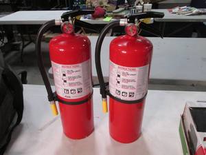 Lot of 2 fire extinguishers...