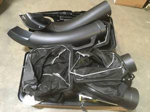 John Deere Rear Bagger  BG20776 42 in open box not used see pictures
