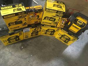 Lot of assorted Dewalt Power invertersstations various models and conditions customer returns not tested see pictures