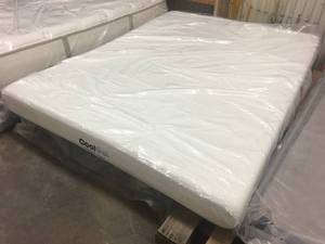Brand New Classic Brands Cool Gel Memory Foam 6 Queen Mattress