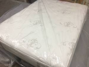 Brand New Stearns & Foster Bradenburg Luxury Firm Queen Mattress