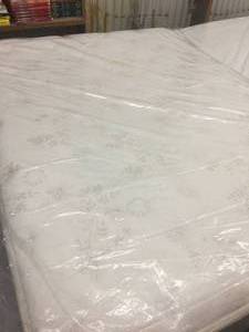 Brand New EvoSleep Blossom Organic Cotton Top Plush Queen Mattress