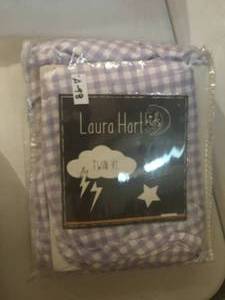 lot 98 image: Brand New Laura Hart Twin XL Duvet Cover and Shams Set