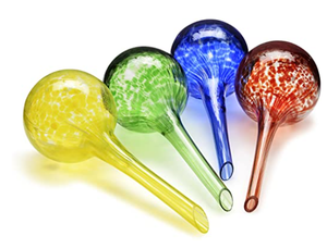 lot 63 image: Brand New Lot of TWELVE Aqua Globe Decorative Hand-Blown Glass Watering Bulbs