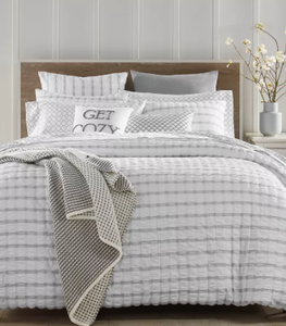 lot 123 image: Brand New Charter Club Damask Designs 150-Thread Count 3 piece FullQueen Comforter Set