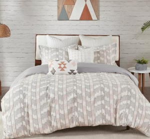 lot 136 image: Brand New INKIVY Suri 3 Piece FullQueen Cotton Jacquard Comforter Set