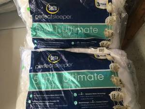 lot 84 image: Brand New Lot of Two Serta 5 in 1 Ultimate Performance 20 x 28 Pillows