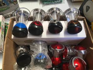 lot 118 image: Brand New Lot of 30 Total Mini LED Lanterns