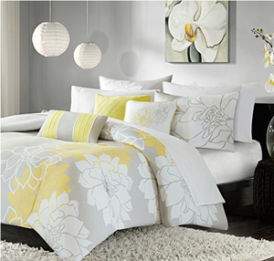 lot 107 image: Brand New Madison Park Lola 6 Piece Printed KingCal King Duvet Set