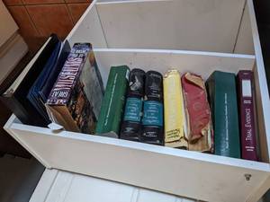 lot 132 image: Law Books, Dictionaries, Educational CD-Roms