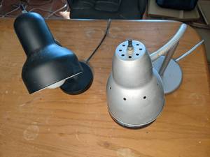 lot 137 image: Pair of Desk Lamps with Flexible Necks