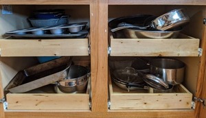 lot 51 image: Lot of Pots, Pans, Muffin Tins, Et Cetera