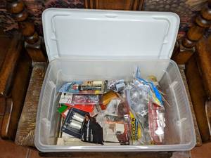 lot 47 image: Storage Tub Plus Contents Hardware & Household Items