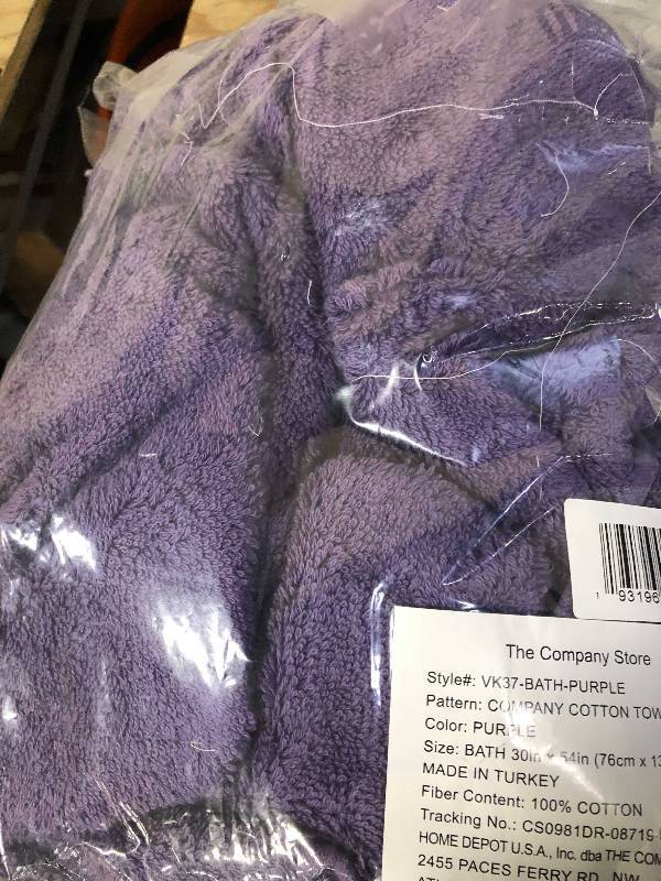 lot 62 image: Cotton Purple Solid Turkish Cotton Bath Towel (1), VK37-BATH-PURPLE, NEW