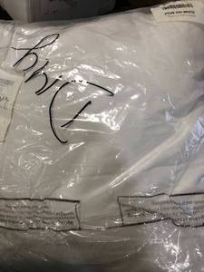 lot 147 image: Best Soft Down Standard Pillow (1), PP33-STD-WHITE, NEW