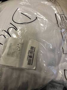 lot 181 image: 18 in. Sq. TCS Down-Free Down Alternative Medium Density Pillow (1), PO46-E-WHITE, NEW