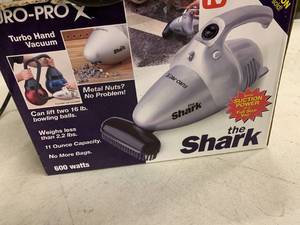 SHARK HAND HELD VACCUMM