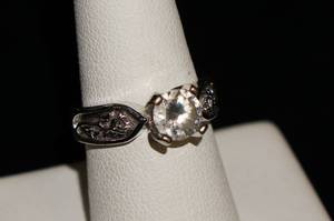 lot 41 image: Sterling Silver Ladies Solitaire Ring