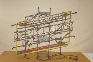 lot 15 image: Miller Genuine Draft Beer Neon Bar Sign