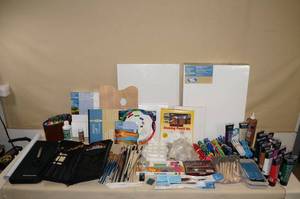 lot 30 image: Large Assortment of Art Supplies