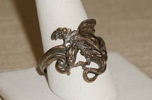lot 48 image: Sterling Silver Dragon Ring