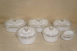 lot 125 image: Corningware with Lids