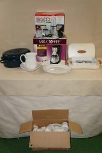 lot 181 image: Kitchen and Food Service Items