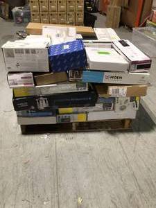 Pallet with assorted Branded  Faucets various models and conditions open box some in like new condition see pictures