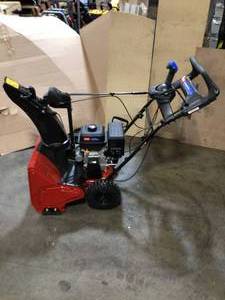 Toro SnowMaster 724 QXE  snow Blower in Good conditions
