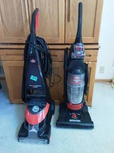 lot 24 image: Bissell Vacuum & Carpet Cleaner