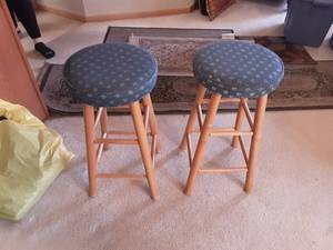 lot 31 image: Pair Of Counter Height Stools