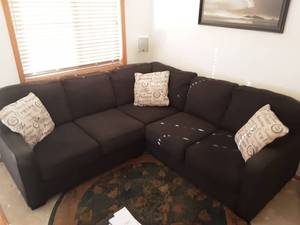 lot 59 image: Sectional Sofa 90x90 (3-Pieces)