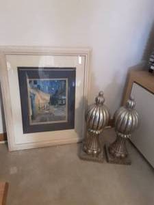 lot 76 image: Framed Print & Decorative Statues 19x23