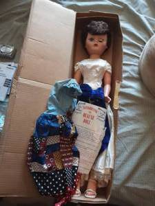 lot 99 image: Rags To Riches Deluxe Doll