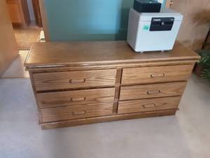 lot 108 image: 6-Drawer Dresser With Contents-Matches Nightstands In Lot 102 (60x18x30)