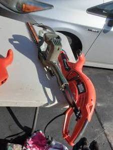 lot 144 image: Electric Weed Whip & Hedge Trimmer