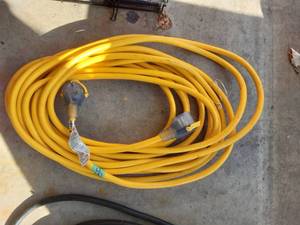 lot 155 image: 220 Volt Extension Cord