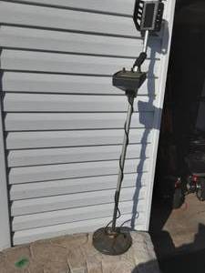 lot 160 image: Metal Detector