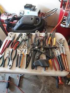 lot 197 image: Assorted Hand Tools