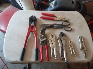 lot 203 image: Vice Grips & Assorted Cutters