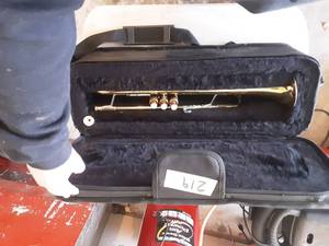 lot 219 image: Trumpet Getzen 300 Series With Custom Case