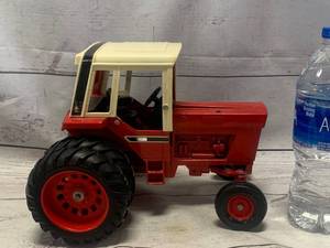 Vintage Ertl�international Tractor�
