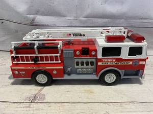 Tonka Force Fire Department Fire Truck�