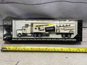 Ertl John Deere Parts Express Diecast�Semi Truck�