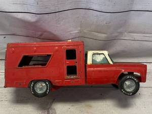 Vintage Red�Nylint�Truck�