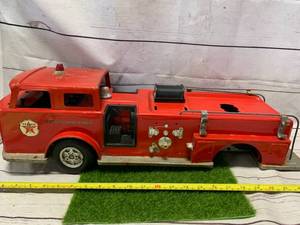AMF Wen Mac Texaco Fire Chief Pressed Steel Truck