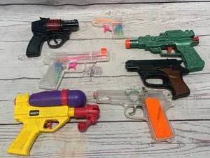 Lot of 7 Vintage Toy Guns